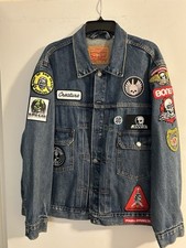 Custom Skate Patch Levi  s Denim Jacket Size XL , Faded Denim Look Relaxed Fit
