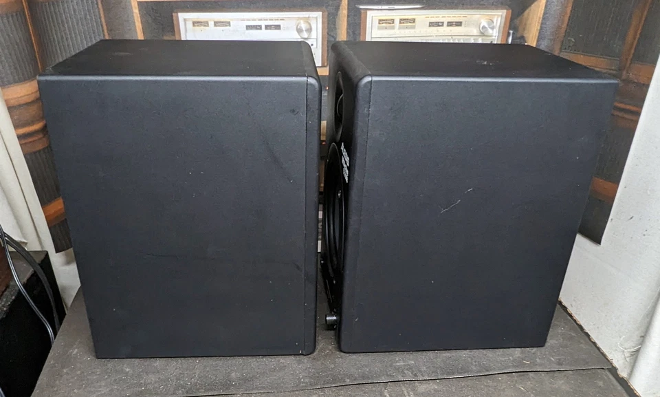 Sistema de altavoces alimentado por USB ALESIS M1 active 520 en caja original con manual + Foto 4 de 4