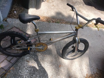 Rhino Bmx Bike Turn And Burn 8534-73 