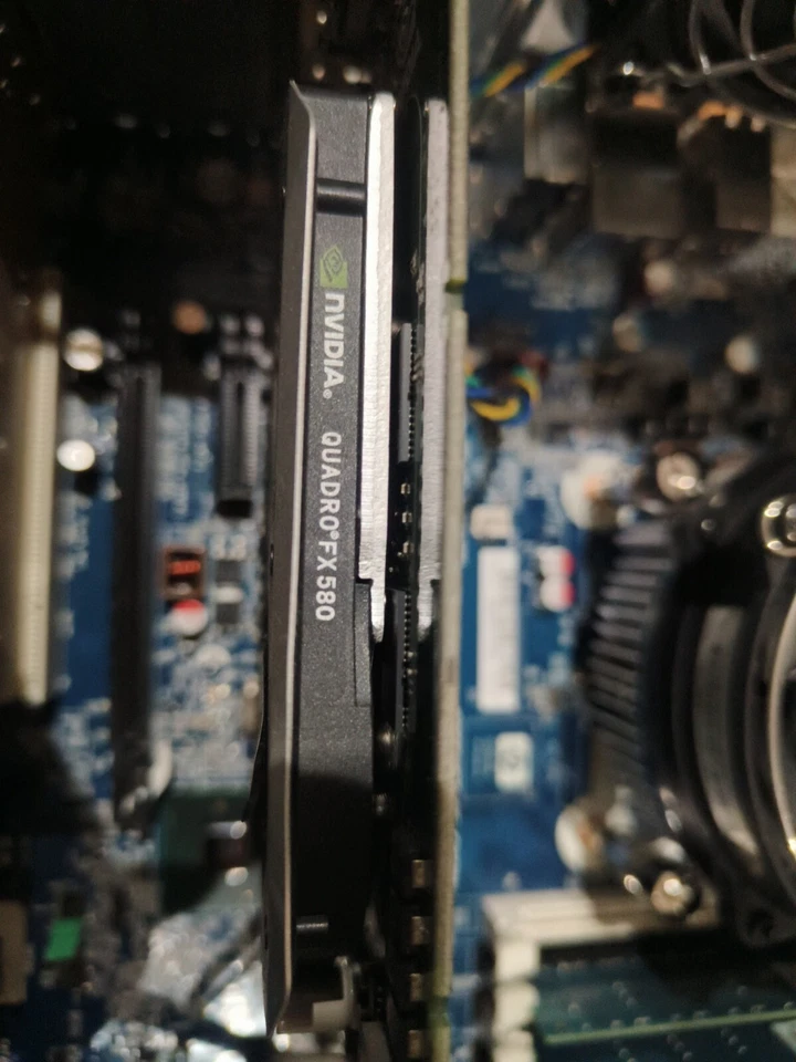 PC HP Workstation Z200 i5 6th 4Go 320HDD Quadro FX580 W10 - Photo 4/4