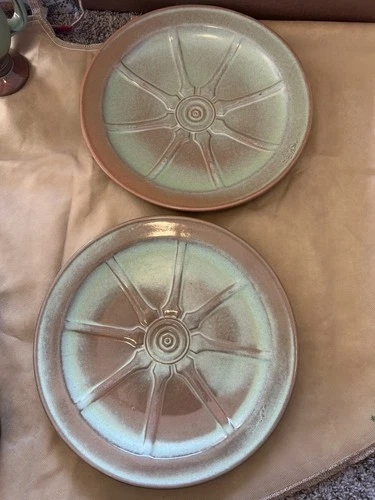 Frankoma Pottery Prairie Green Wagon Wheel Dinner Plates 2-Pack, 10"