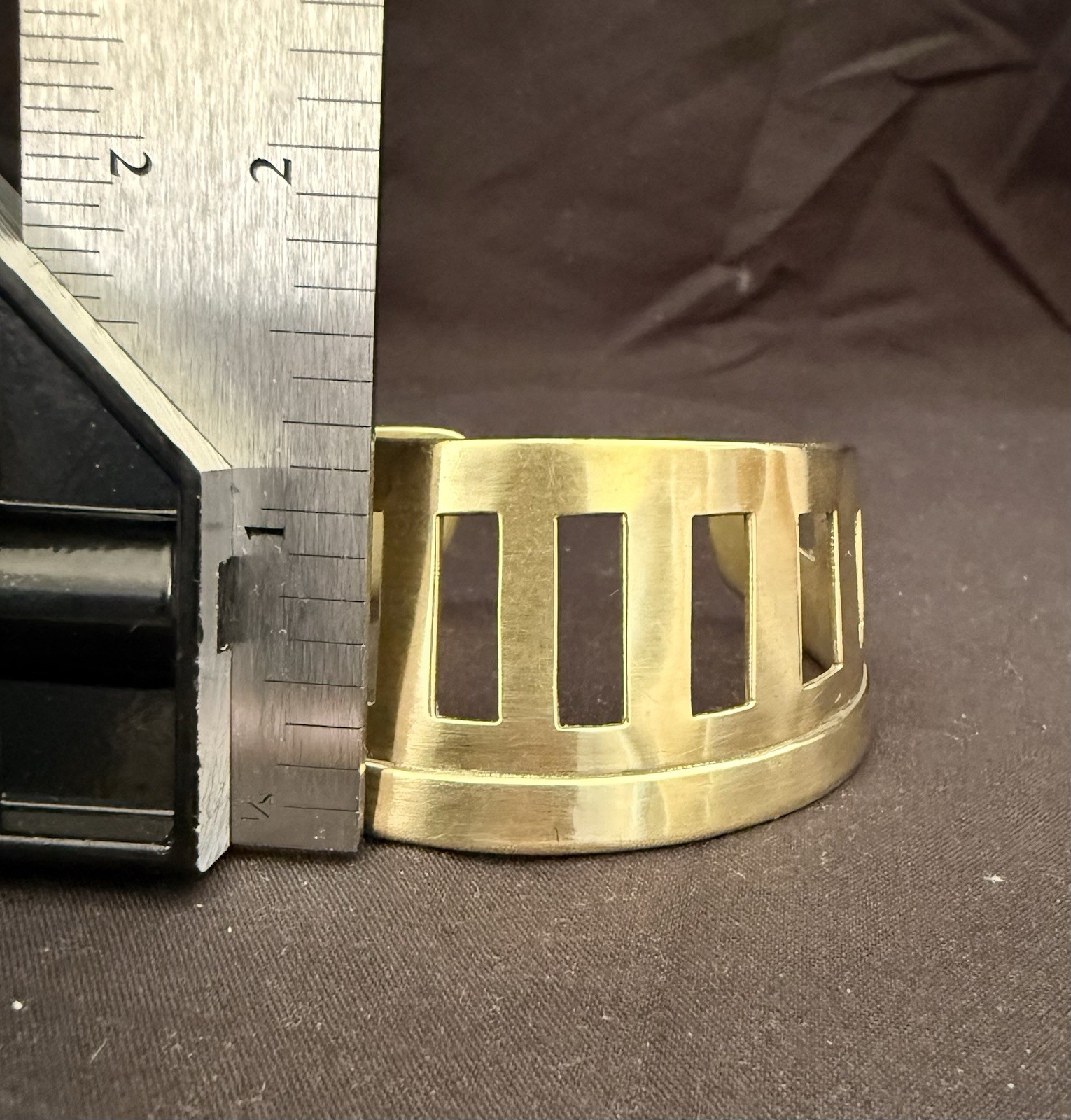 VINTAGE Solid Brass Cuff Bracelet Signed Woods Mo… - image 4