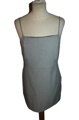 HAUT ROBE TUNIQUE FEMME °°° PULL & BEAR °°° MEX 28 / TAILLE M - Photo 1/4