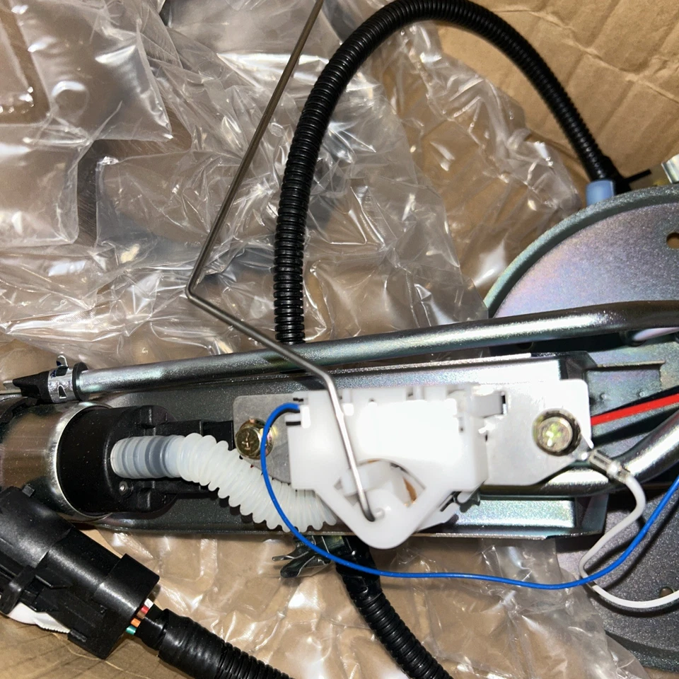 Conjunto de módulo de bomba de combustible para 98-00 Mercury Grand Marquis Ford Crown Victoria 4,6 L Foto 3 de 4