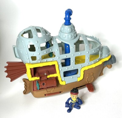 Jake & the Neverland Pirate's Submarine Bucky's Never Sea Adventure Boat Playset
