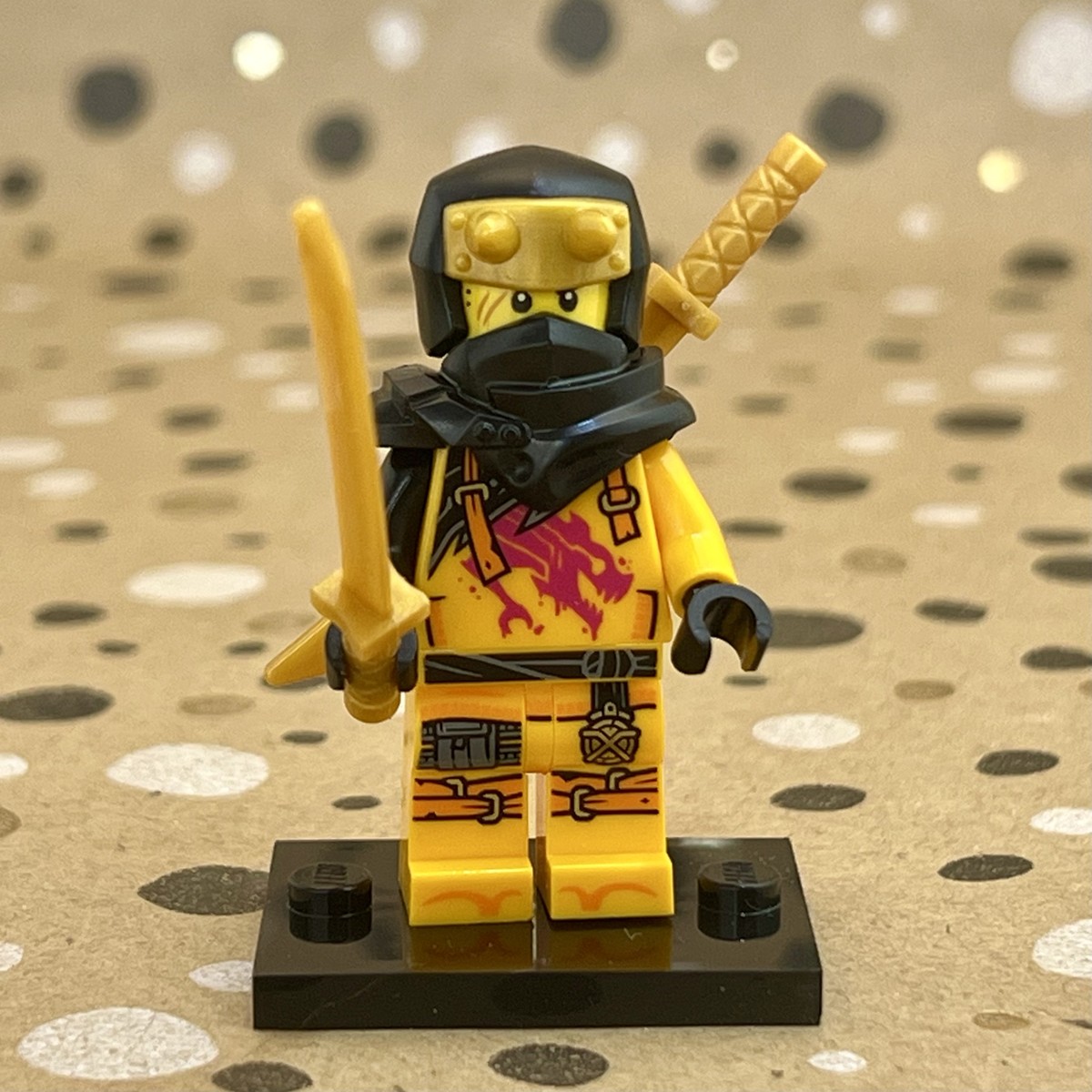 LEGO NINJAGO Dragons Rising Arin Black Helmet Minifigure njo960 71832
