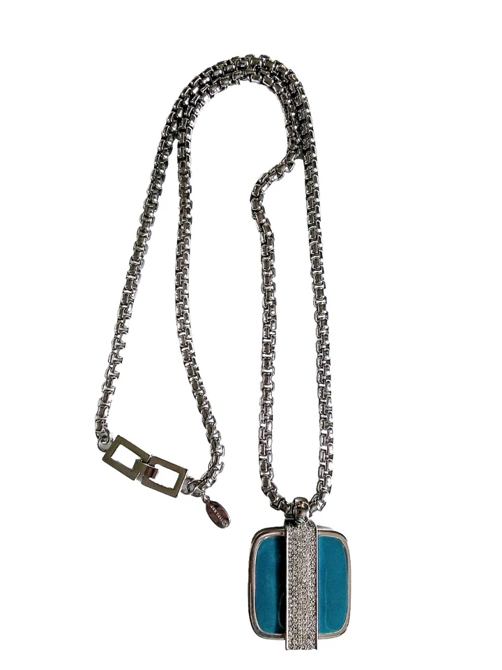 Collar colgante Ann Taylor tono plata con esmalte azul y pavé piedras transparentes Foto 3 de 4