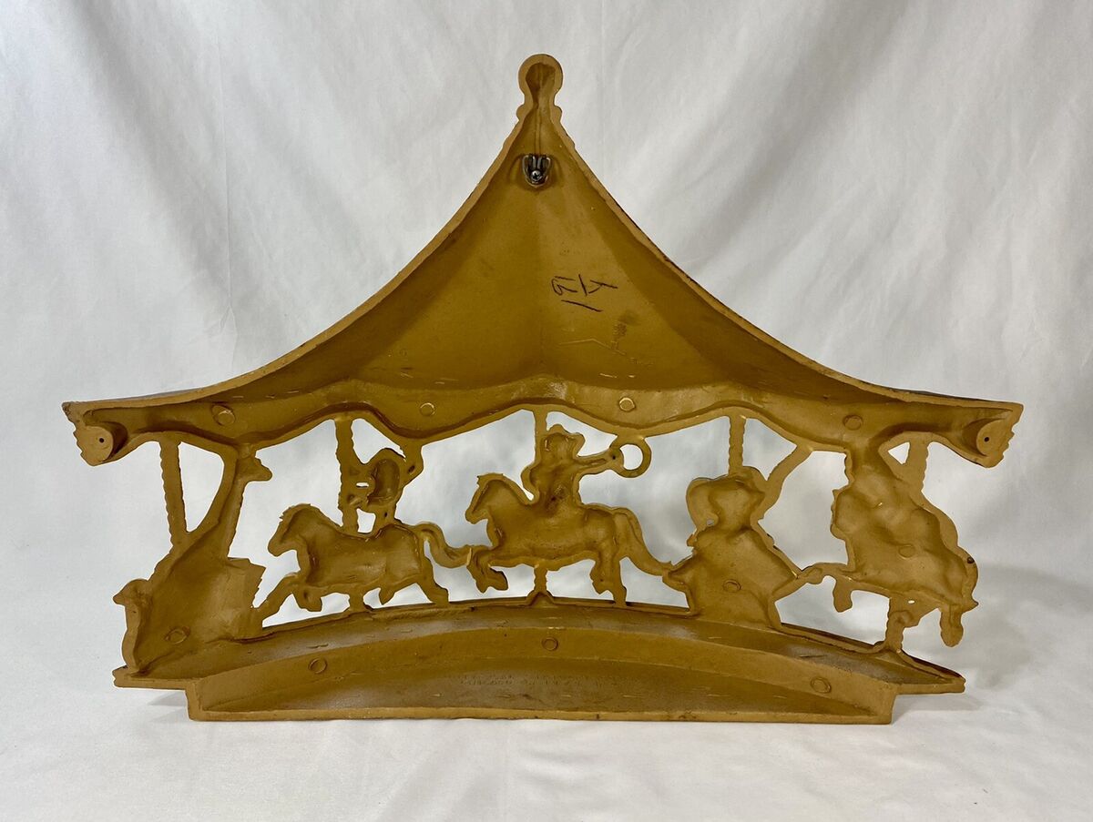 Vintage 1979 Universal Statuary Corp Chicago CarouseL Vintage 1979 Universal Statuary Corp Chicago CarouseL