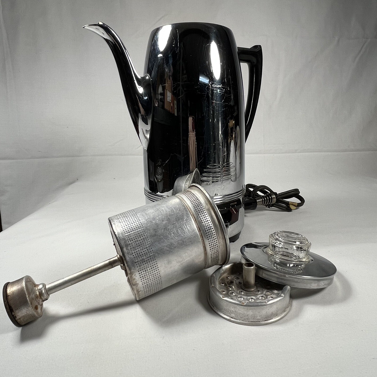 Vintage Universal Coffeematic EA4428 Coffee Percolator Made in USA