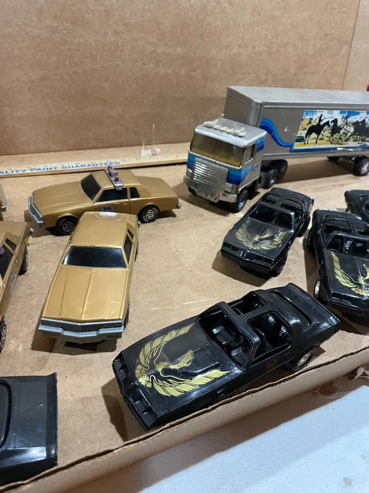 Smokey And The Bandit 2 truck/trailer    7 Trans AMs   5 Bufford cars - Image 3 of 4