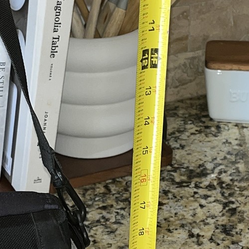 Lowepro Small Digital Camera Bag Multiple Pockets Storage Black Shoulder Strap - Picture 15 of 16