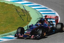 Carlos Sainz Jr. "Toro Rosso" Autogramm signed 20x30 cm Bild