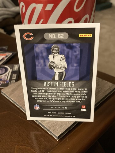 Justin Fields RARE 😎Black FOIL Rookie RC 2021 Illusions Card 62 Nice Card - Picture 4 of 4