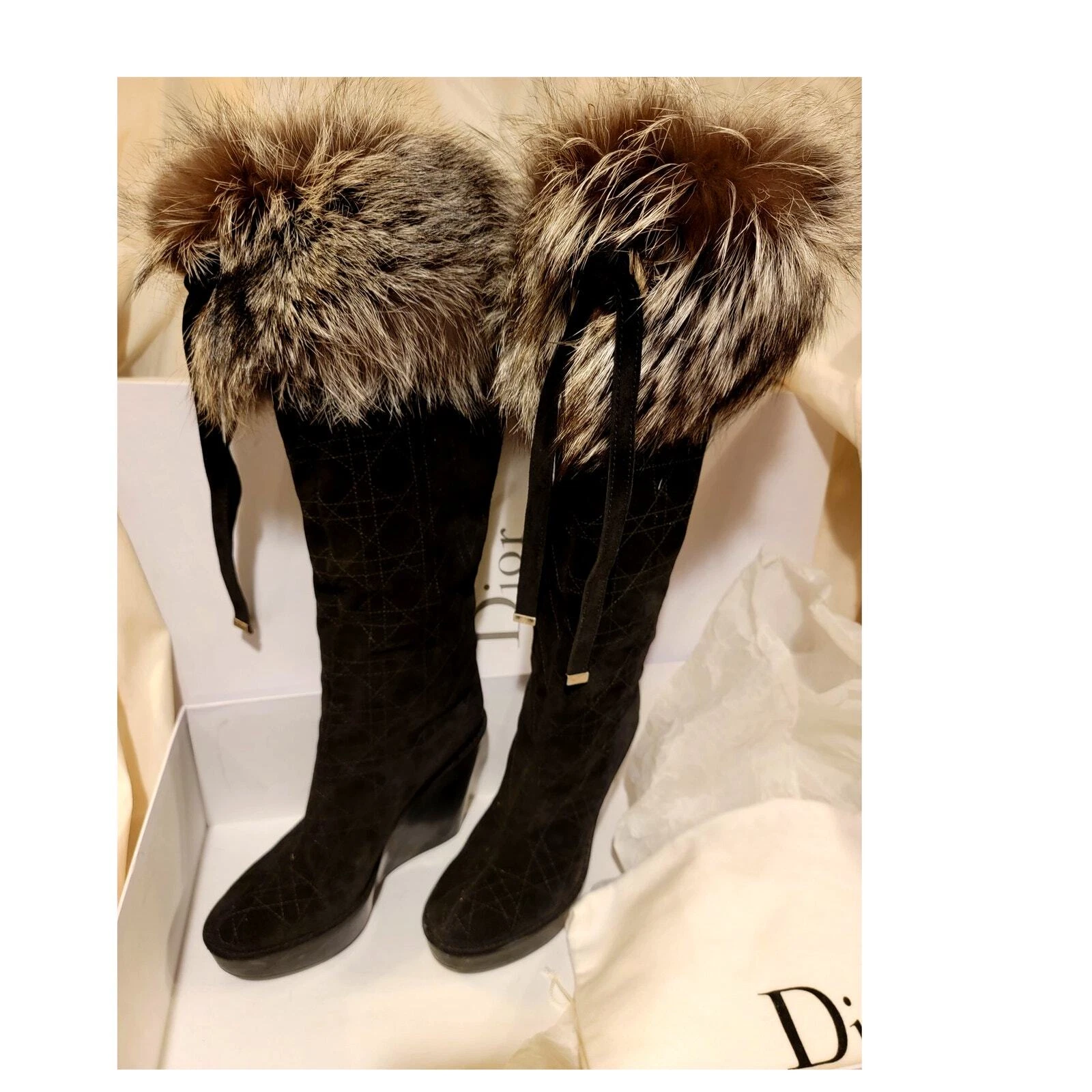 Bottes compensées hautes Dior noires cannage daim fourrure renard bordure genou pointure 39 neuves dans leur boîte épuisées