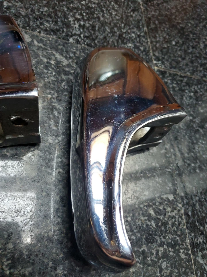 Juego de protectores de parachoques traseros sin agujeros de luz Mercedes Benz 190SL W121 1955-1963 Foto 3 de 4