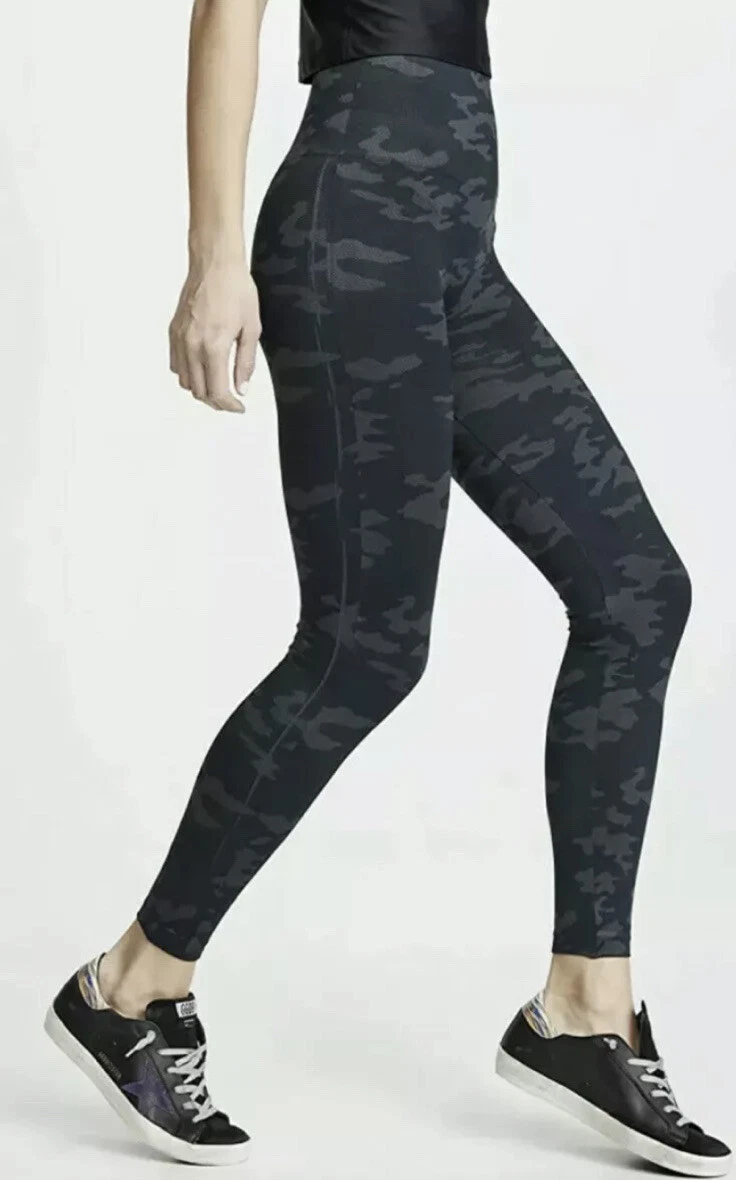 Spanx Look At Me Now Seamless Camo Leggings Medium Full Length Camouflage