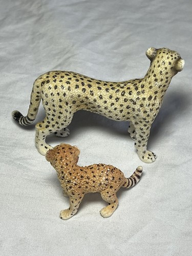 Schleich Cheetah Adult And Cub 73527 retired 2015 - Picture 4 of 6