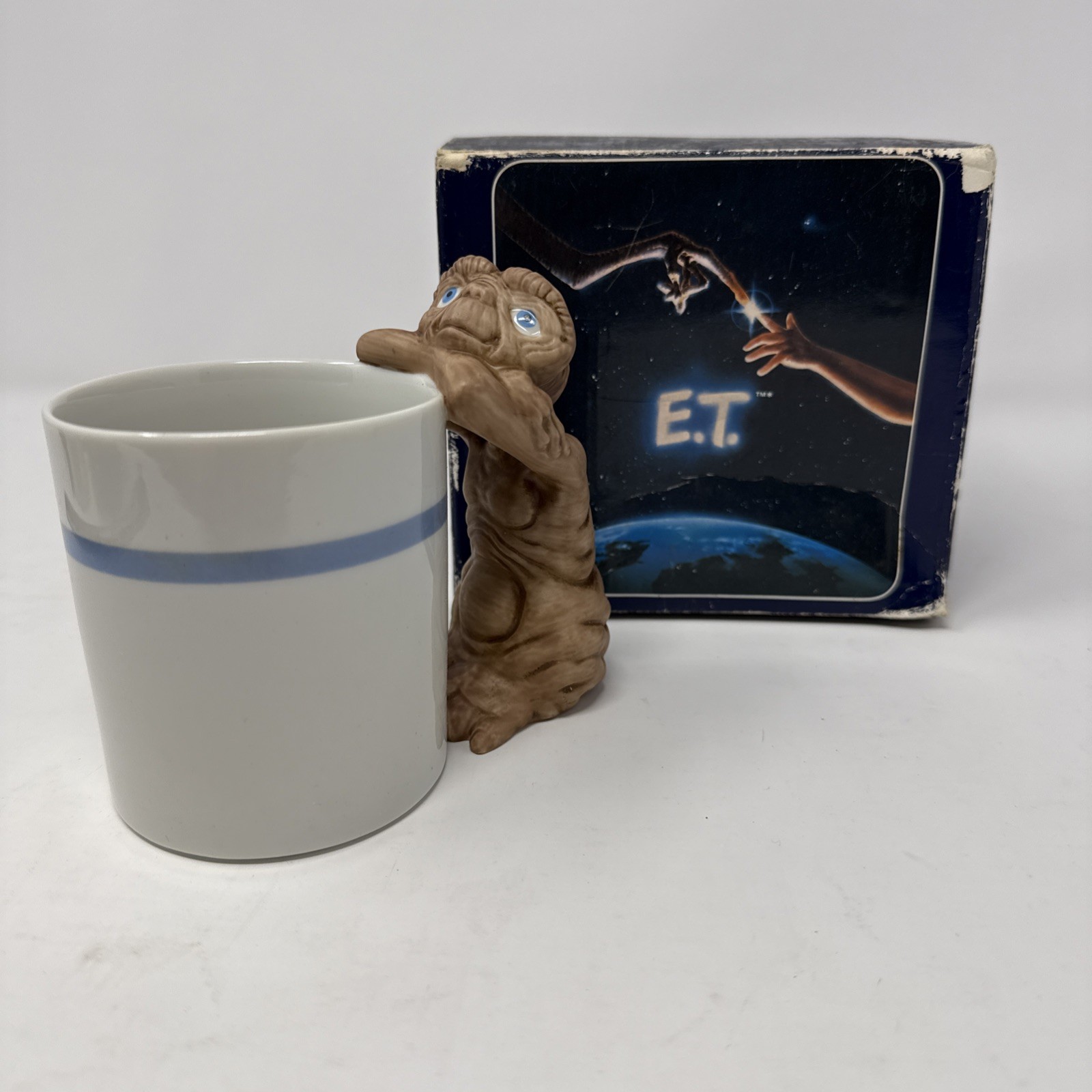 ET The Extra-Terrestrial Figurine Vintage Coffee Mug With Box Movie Memorabilia