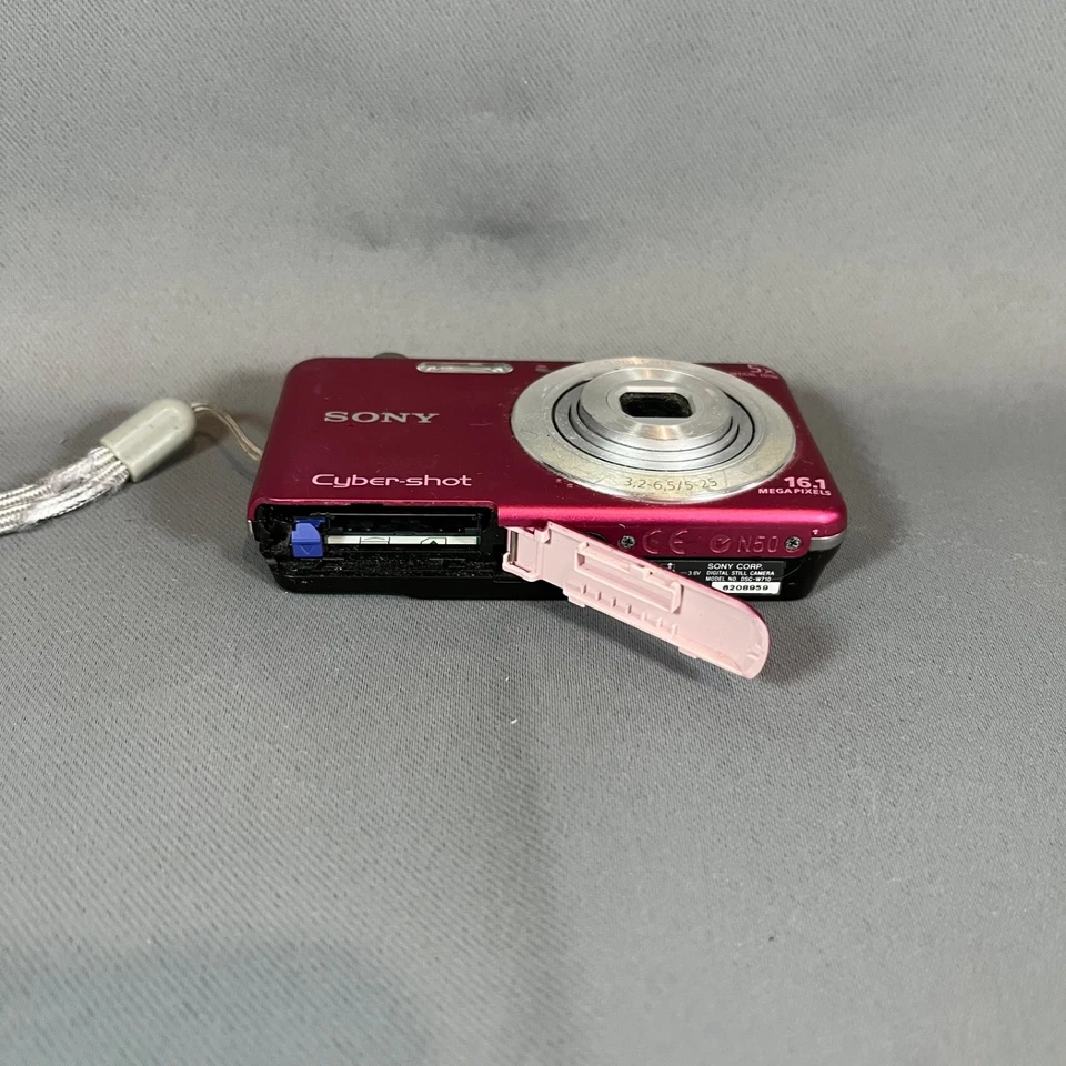 Sony Cyber-shot DSC-W710 Digital Camera 16.1MP 5X Optical Zoom Pink UNTESTED - Image 3 of 3
