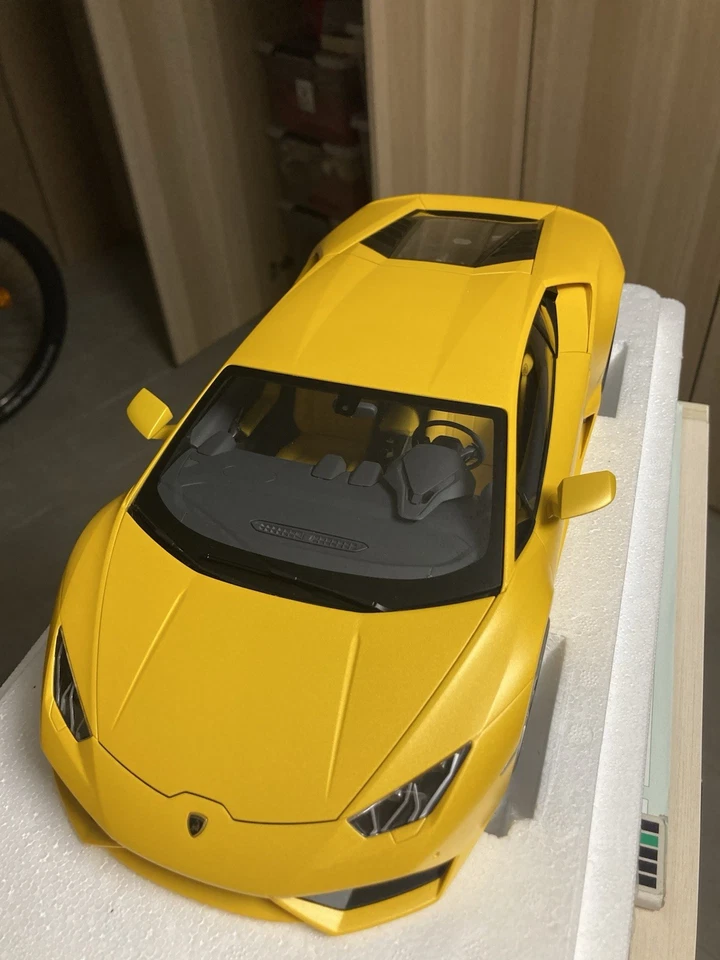 autoart 1:12 Lamborghini Huracan  - Immagine 2 di 4