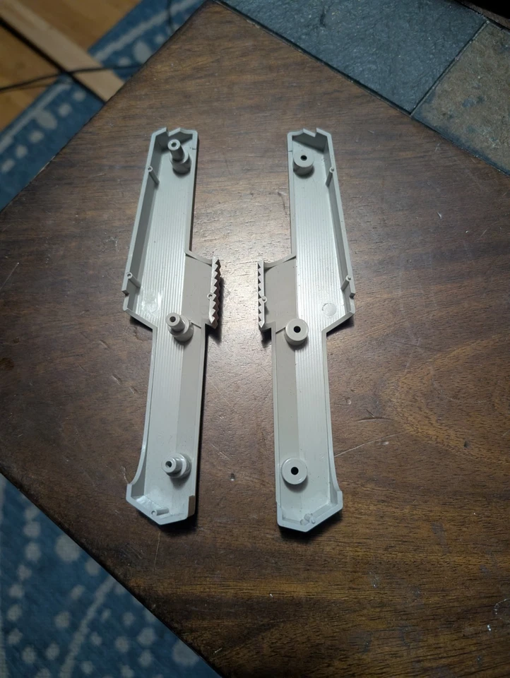 Authentic Nintendo Entertainment System Zapper Replacement Pieces - Image 4 of 4