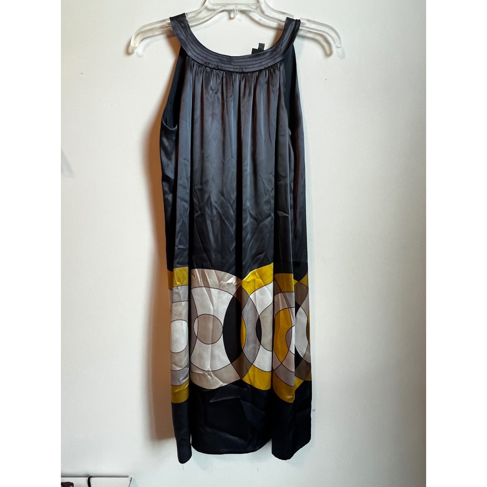 Taylor Grey Sleeveless Halter Dress Circle Print Size 4 Cocktail Party