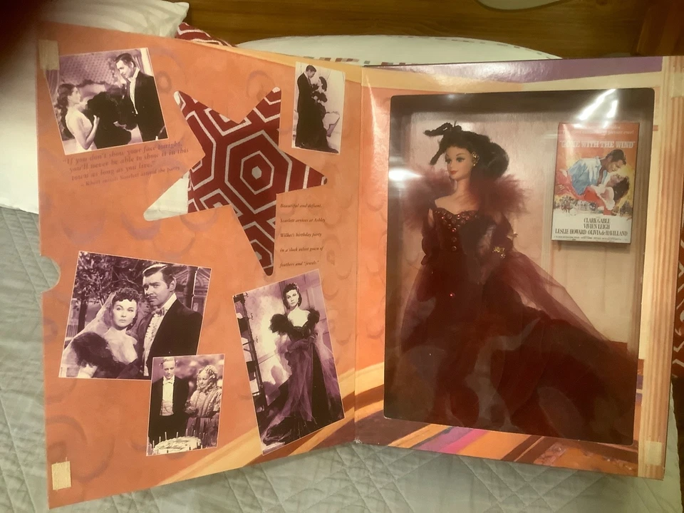 1994 年 Barbie As Scarlett O'Hara 好莱坞传奇系列 #12815 美泰 全新带盒 — 第 3/4 张图片