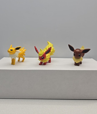 Vintage Pokemon TOMY Flareon Eevee & Jolteon Figures CGTSJ Evos