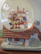 Vintage 1990s Disney Pinocchio Snow Globe Mus...