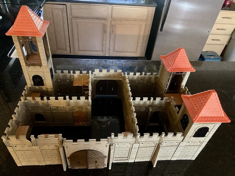 Lote Castillo Playmobil Vintage Masivo  Foto 2 de 4