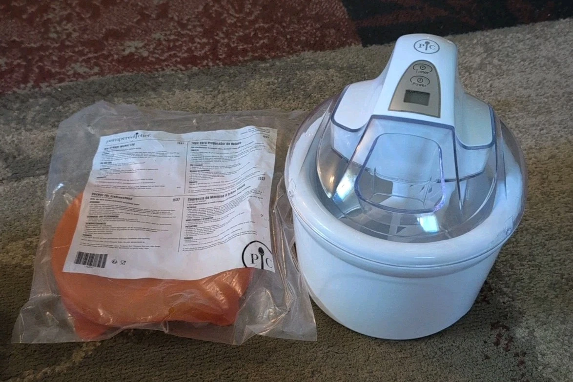 Pampered Chef Ice Cream Maker New Silicone Lid. Stone Cold Base Electric Paddle