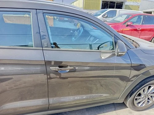 Puerta Delantera Derecha para HYUNDAI TUCSON (TL) 25 Aniversario 4x2 20 560764 - Imagen 1 de 9