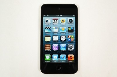 Apple iPod Touch 4th Gen 8GB MC540LL/A iOS 6.1.6 Works Great Retro Digicam Vibe