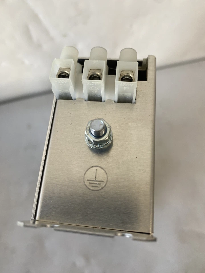 SCHAFFNER -- Filtro EMC/RFI para accionamientos de motor -- 3 fases -- FN3258-7-45 Foto 3 de 4