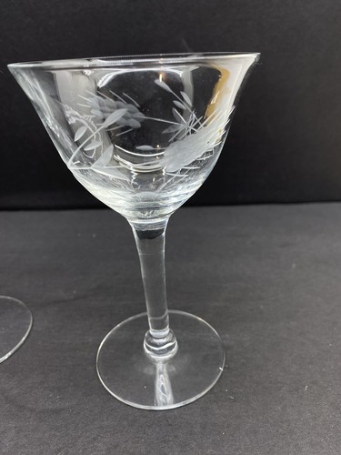 Vintage Crystal wheat etched wine glasses. Clear With Floral Design Set Of 2 - Picture 7 of 8