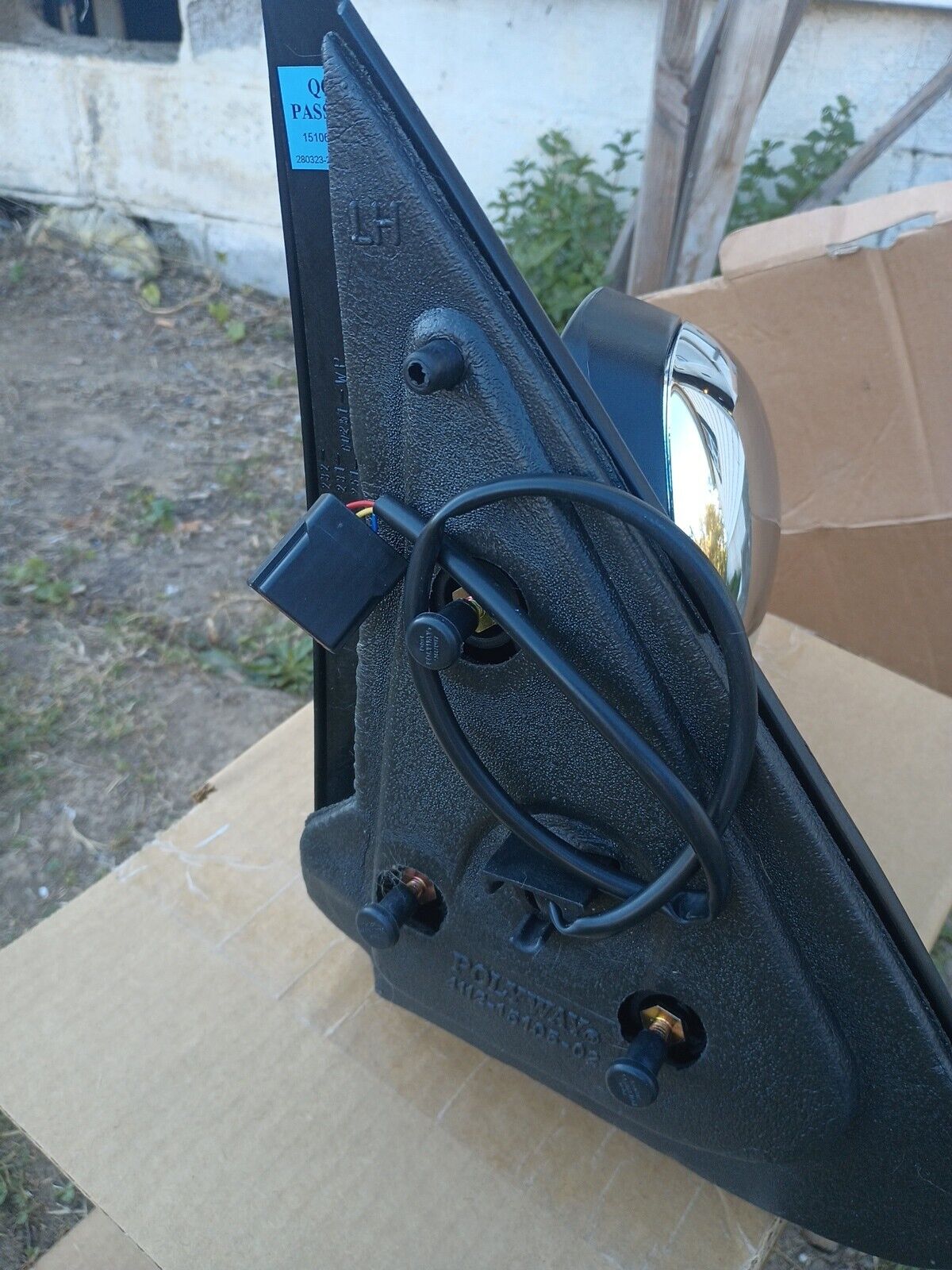Picture 3 of 4