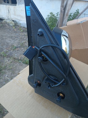 98-03 Exped/Nav 98-03 F150 4 Door Black w/o sig w/chr cover LH Power Mirror - Picture 3 of 4