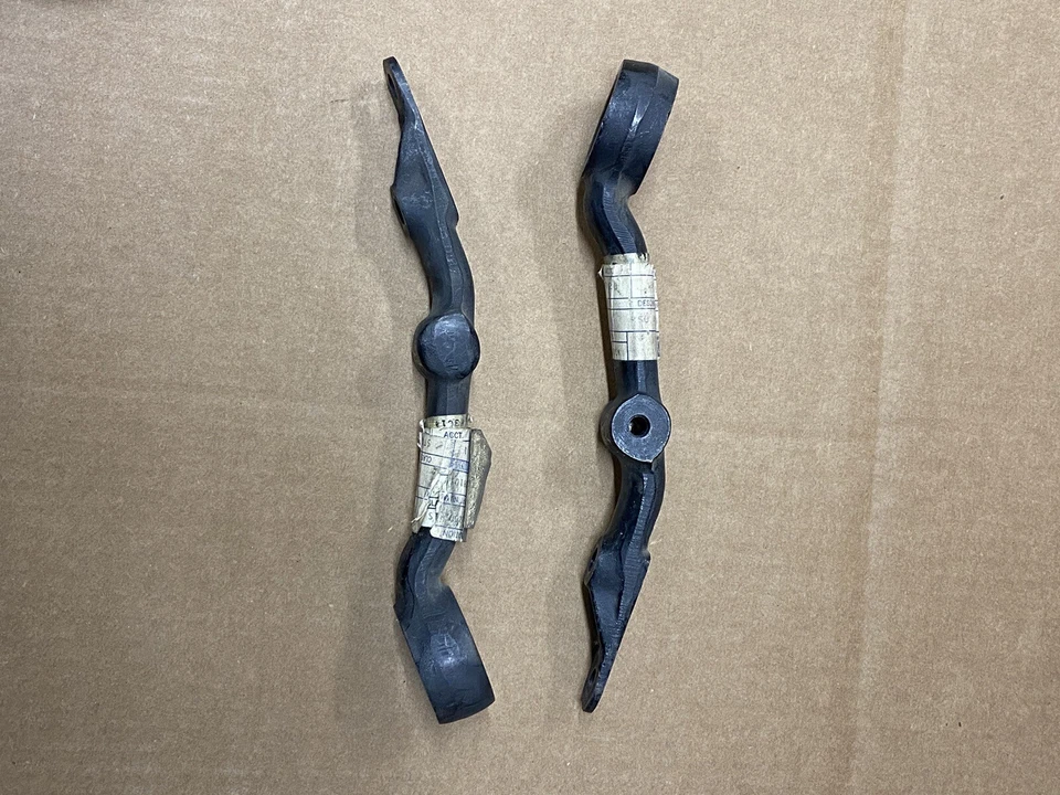 Juego brazo horquilla superior Jaguar XJ6 XJ12 C38104 C38105 Foto 4 de 4