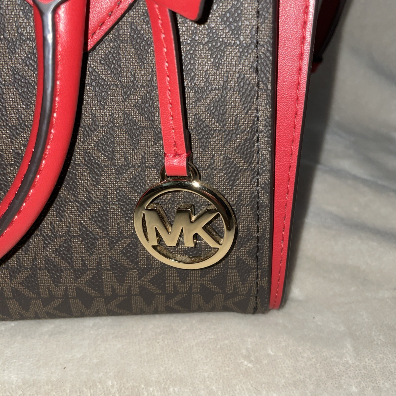 MICHAEL KORS  medium messenger Bag Red Brown — image 4