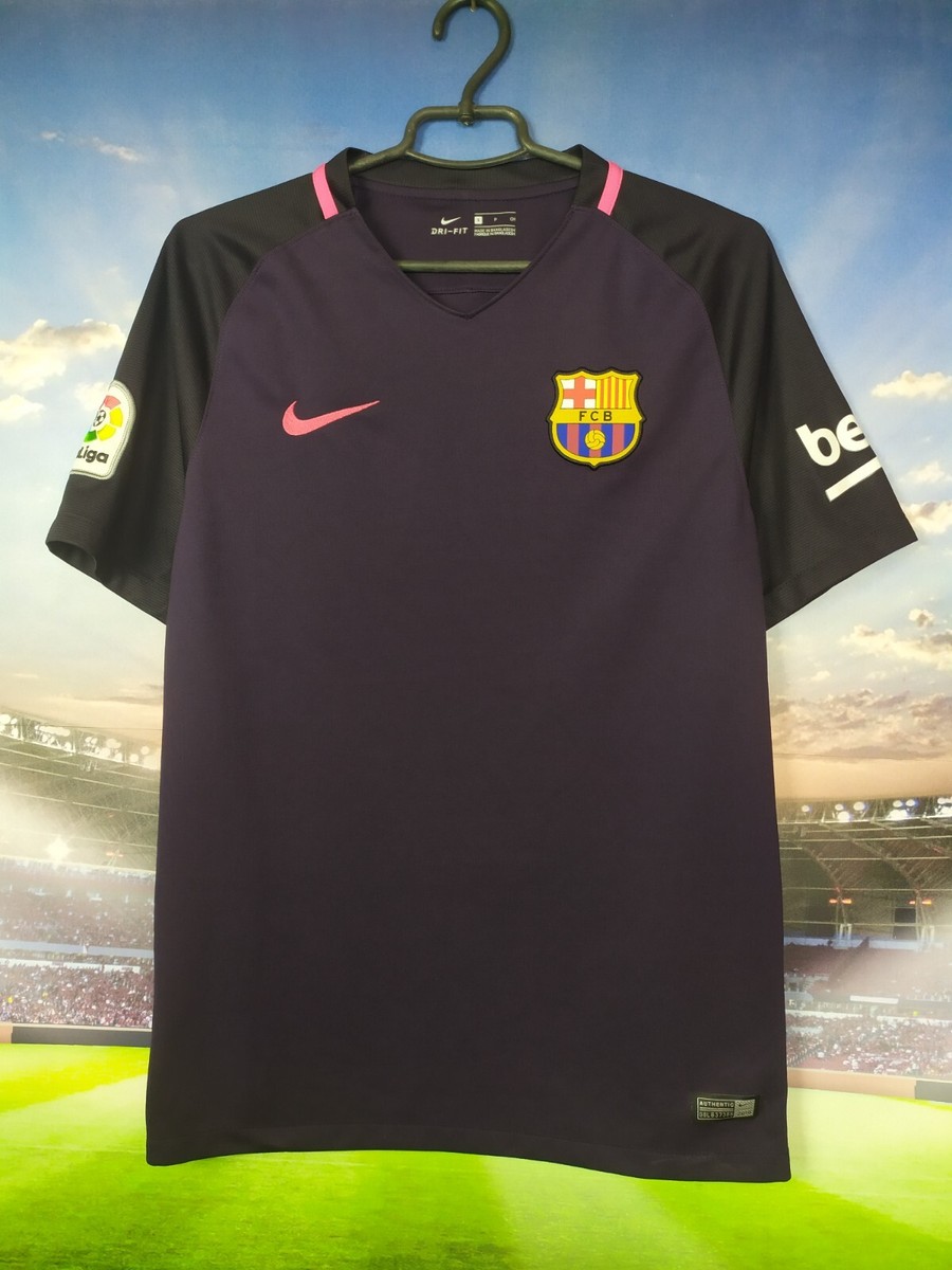 Barcelona Away football shirt 2016 - 2017 Nike 776844-525