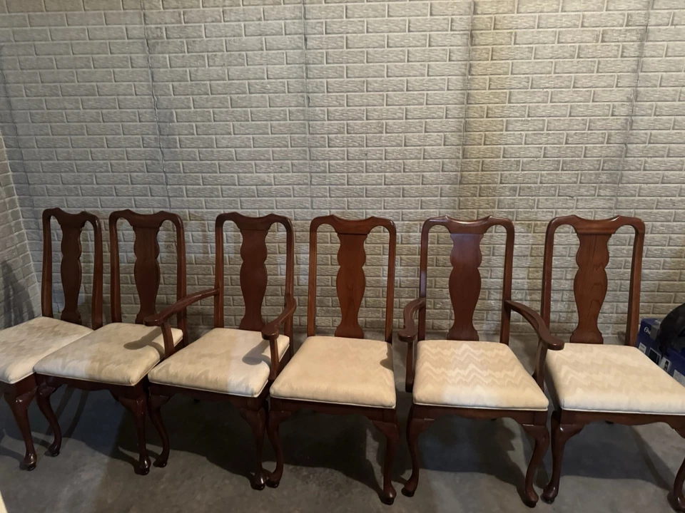 Mesa de comedor vintage Harden Queen Anne, almohadillas para mesa, 2 hojas y 6 sillas.  Foto 2 de 4