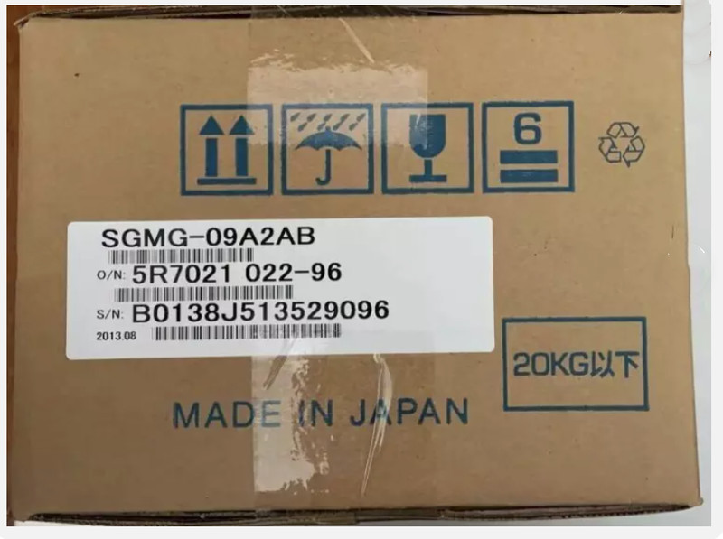 1PCS New Yaskawa SGMG-09A2AB Servo Motor