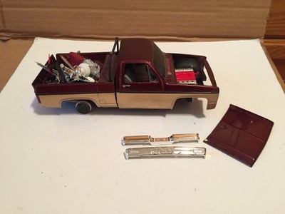 Vintage MPC 1982 The Fall Guy GMC 4x4 Truck Model kit Partially Built/Started
