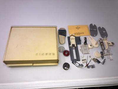 Vintage SINGER Hinged Case with Misc Sewing Machine Attachments