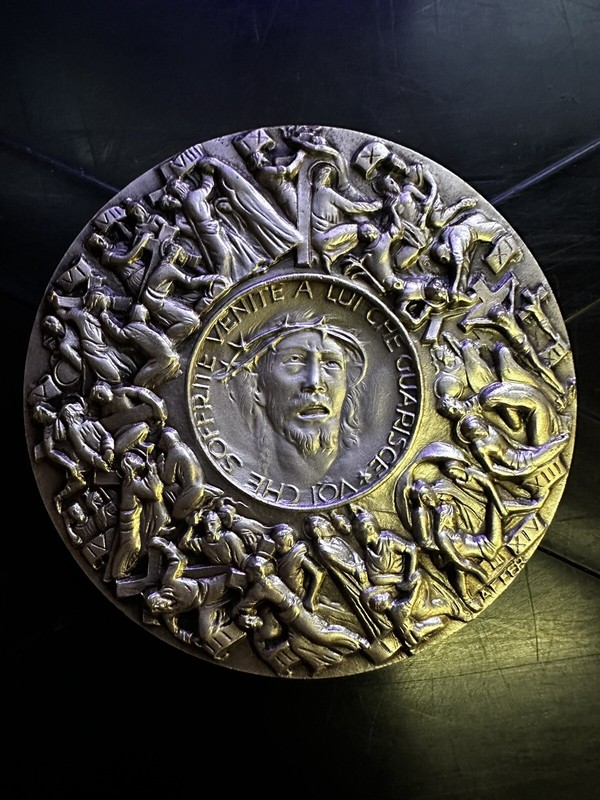 2" JOHN XXIII VATICAN MEDAL HIGH RELIEF JESUS ON THE CROSS MEDAL ITALY CL