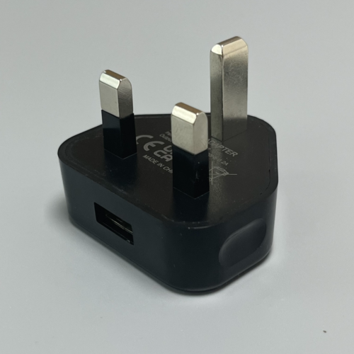 Adattatore spina 5V1A UK 3 pin alimentazione caricabatterie da parete porte USB per telefoni tablet - Foto 1 di 4