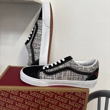 NEW With BoX  Mens 6.5/Women 8 old skool 2gether as ourselves mult shoes