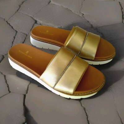 BANDOLINO Sz 8 Gold Bling Rhinestone Aubree Comfort Slide Slippers Sport Sandals
