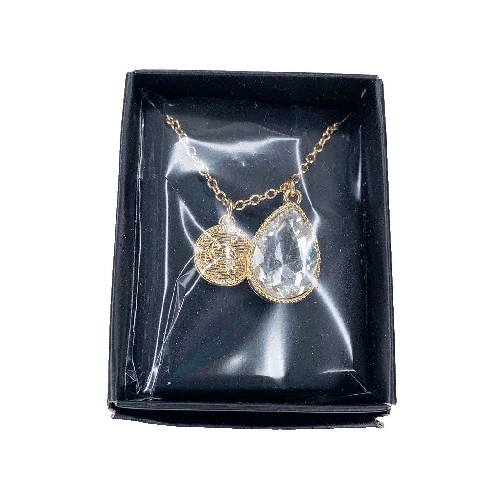 Collares y colgantes gargantilla Avon de moda