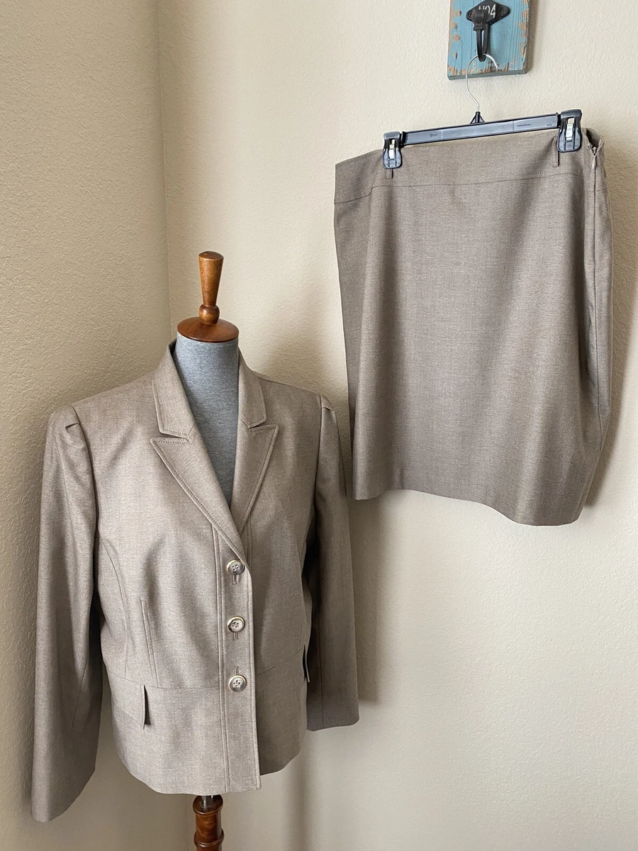 Tahari jacket arthur best sale levine